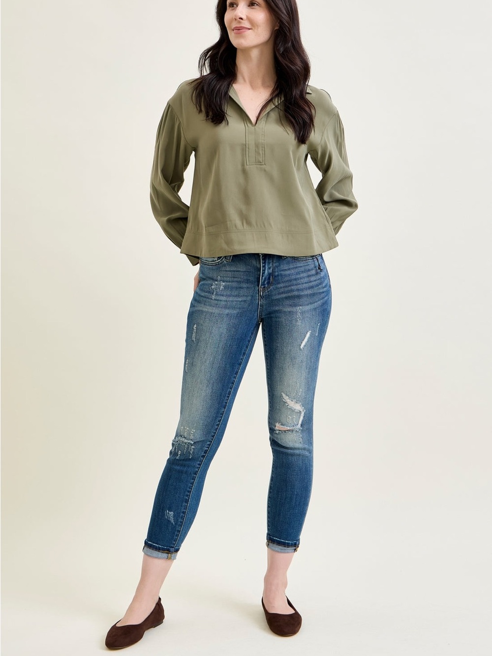 Judy Blue “Angie” Relaxed Fit Stretch Mid Rise Distressed Ankle Jeans Size 15